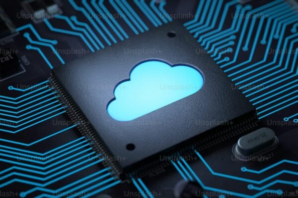 Cloud computing concept with glowing cloud icon on a circuit board